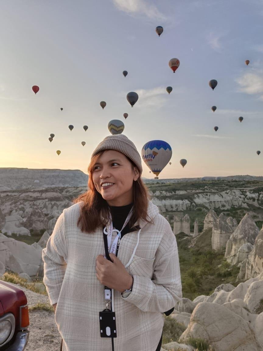 Gabby - Tour Leader Senior